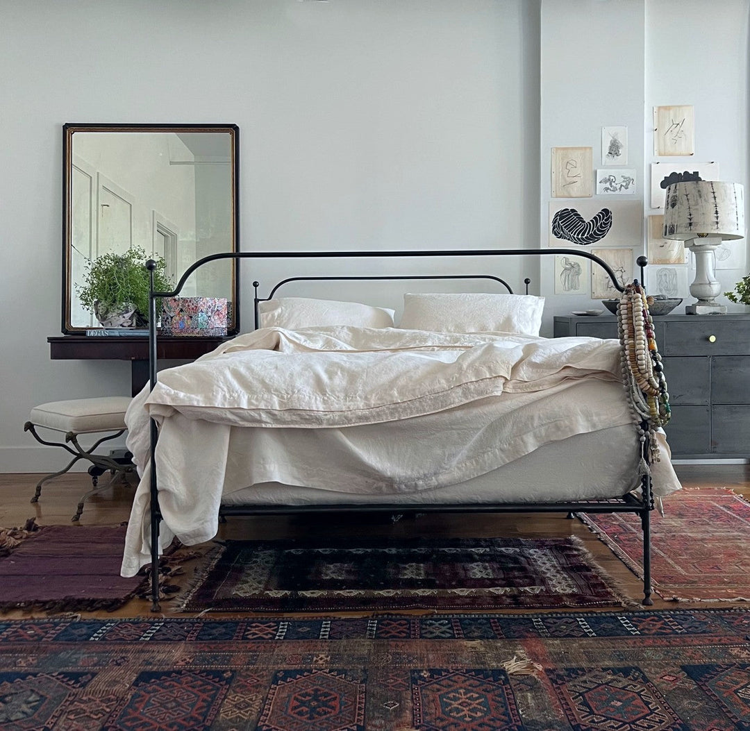 How Top Designers Use Linen to Enhance Luxury Bedrooms