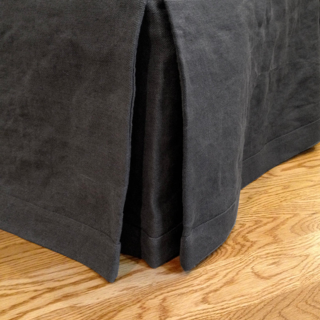 Graphite bedskirt 100% linen