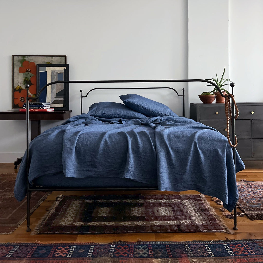 Indigo 100% linen flat sheet set