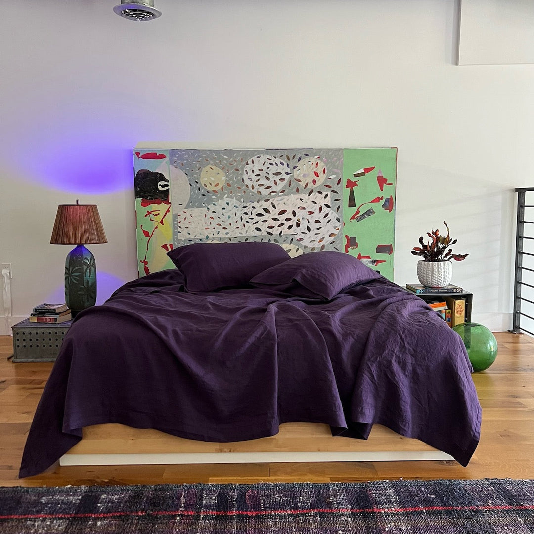 Aubergine 100% linen sheet set with pillow cases